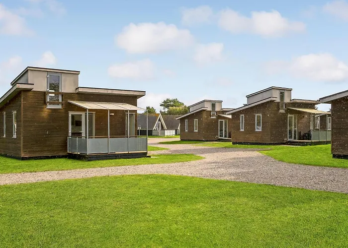 Semesterbostad Lovely In With Kitchen